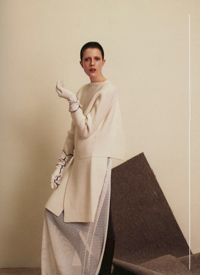Lutz Huelle's knitted Tailcoat in ENCENS Magazine, Styling: Samuel